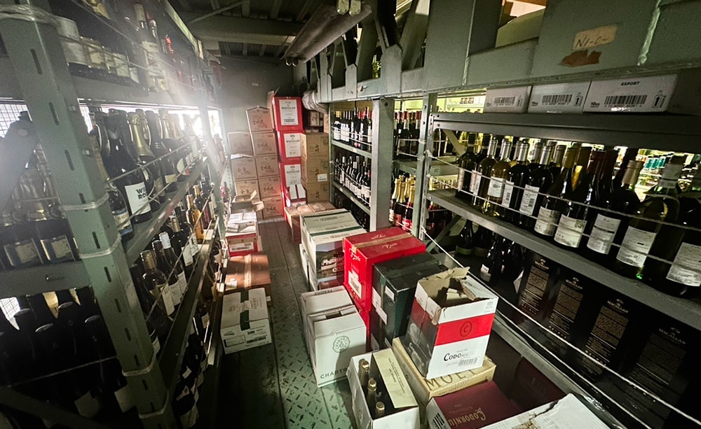 京家の酒類の豊富な品ぞろえ